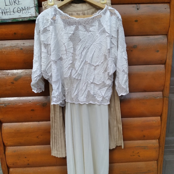 Lace Tops 🛍Bundle/Indiv. Offer🛍Requests Please - Picture 9 of 16